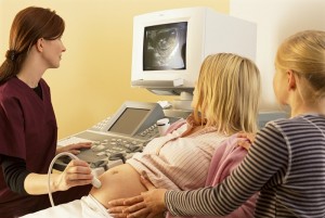 обследование беременной женщины с помощью узи