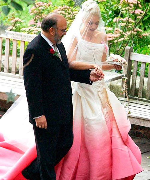 розовый наряд невесты
