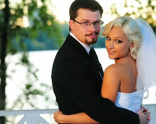 Свадебное фото Харламова и Юлии Лещенко 