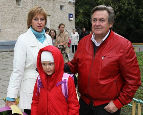 Юрий Стоянов с женой и дочерью