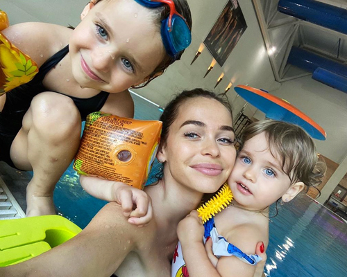 Анна Хилькевич с дочерьми