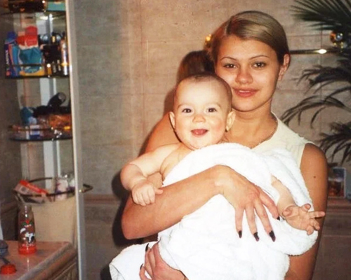 Ирина Круг с маленьким сыном Сашей
