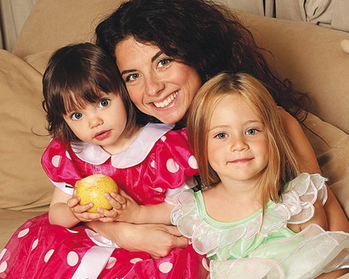 Анна Плетнева с дочерьми