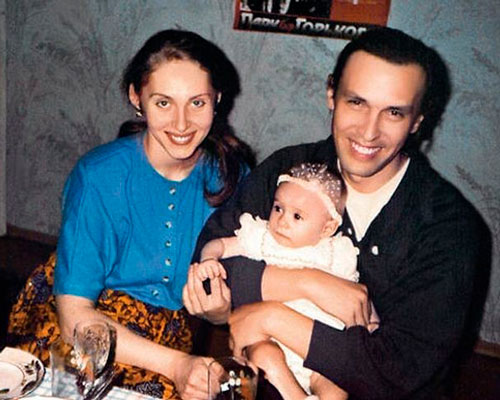Носков с женой и дочерью