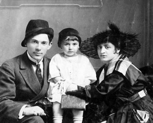 Леонид Утесов с женой Еленой и дочкой Дитой