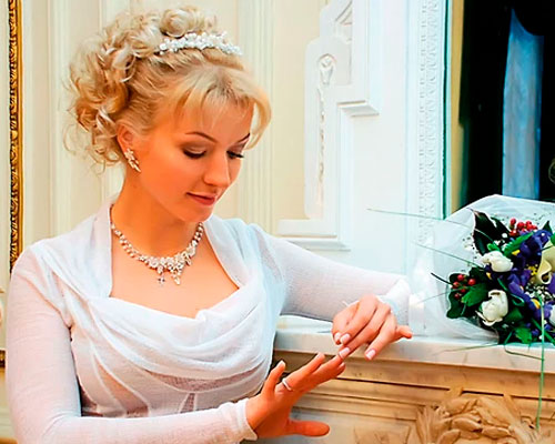 Герасимова в образе невесты