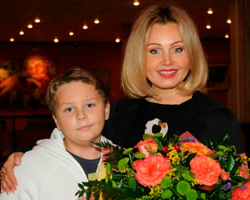 Актриса Климова с сыном