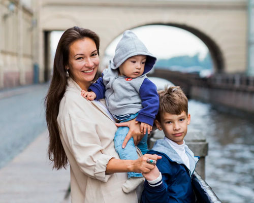 Актриса Павловец с сыновьями