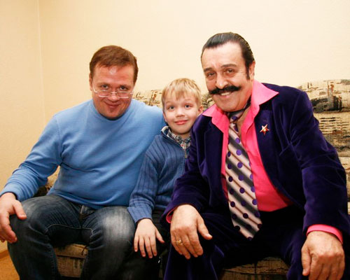 Егор Токарев с отцом и дедом