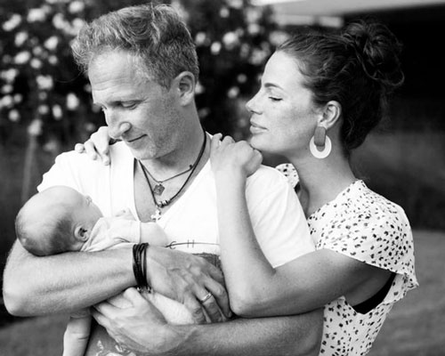 Оскар с женой Юлей и младшим сыном Марком