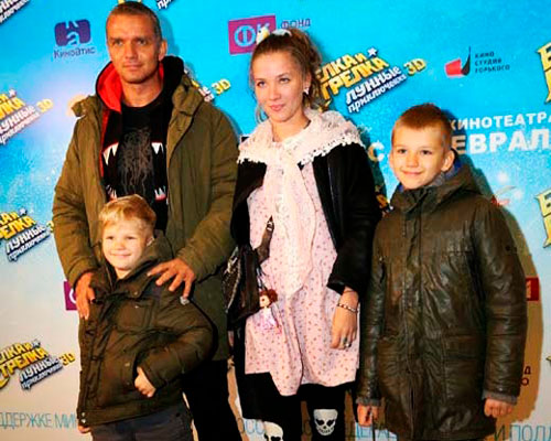 Владимир, Анастасия с сыновьями