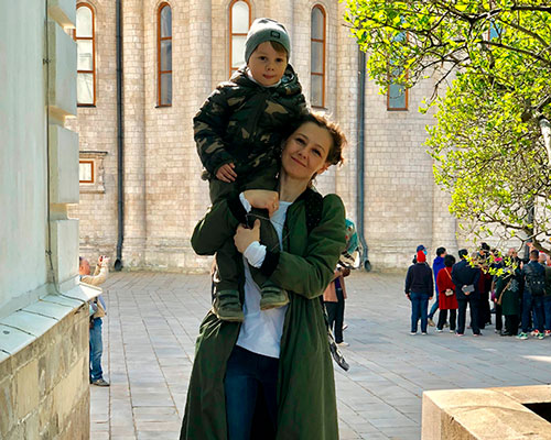 Полина Агуреева с младшим сыном – Тимофеем