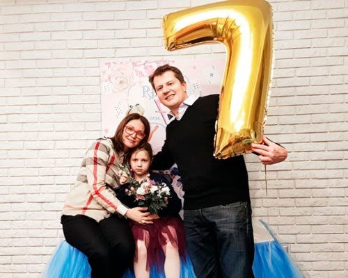Аглая Сипина с родителями